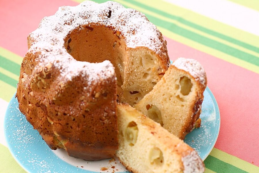 Apple Bundt Cake