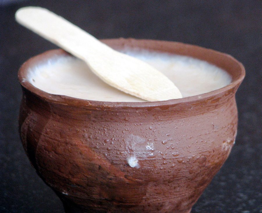 Mishti Doi (Bengali Sweetened Yogurt)