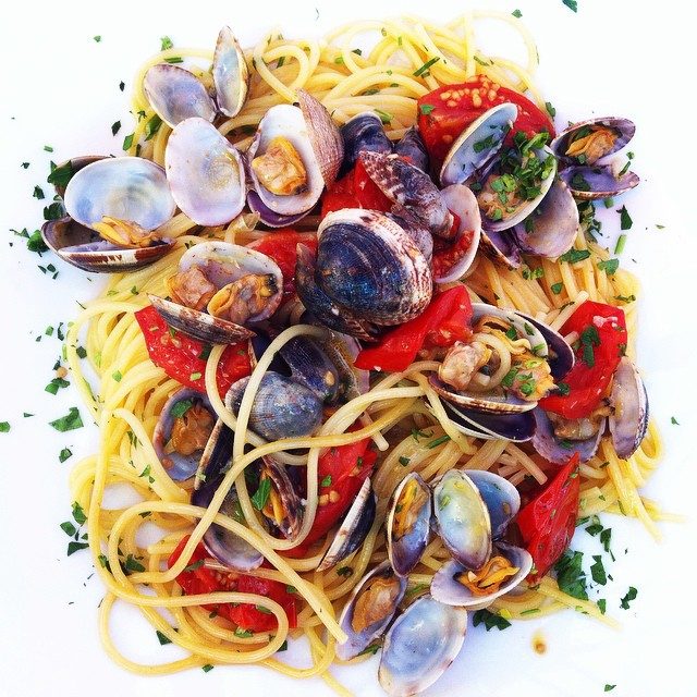 Spaghetti alle Vongole (Spaghetti with Clams)